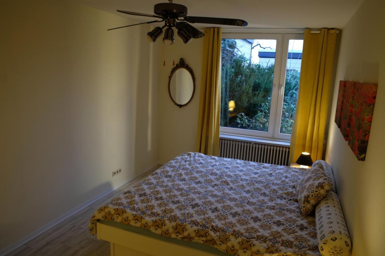 Ruhiges Haus Mit Privatem Garten Halstenbek Dış mekan fotoğraf